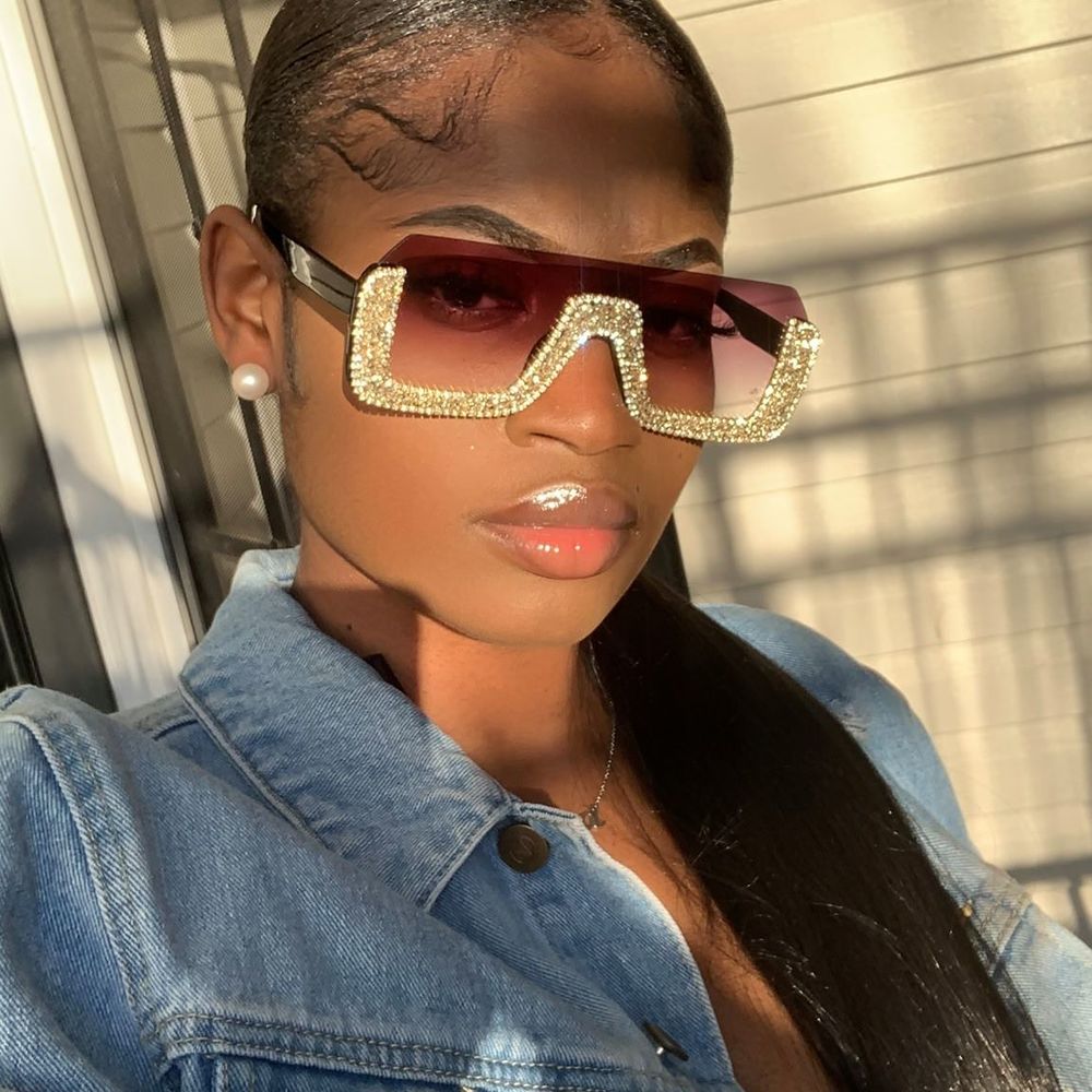 Meet your Posher, Erianna